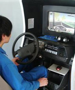 汽車模擬駕駛