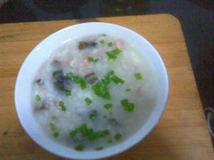 皮蛋瘦肉菜粥 皮蛋瘦肉菜粥