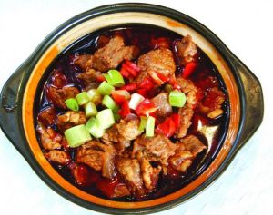 紅燉砂鍋牛肉 紅燉砂鍋牛肉