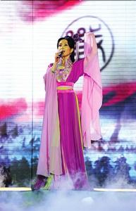 湯燦高歌現場《三國》主題曲