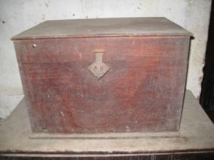 故居陳列物之一：黃現璠使用過的衣箱