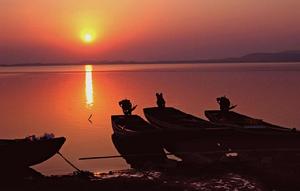 嬉子湖站 嬉子湖站