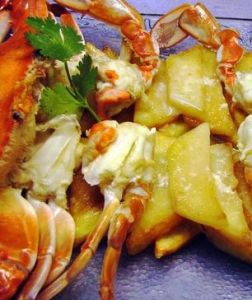 螃蟹蒸土豆 螃蟹蒸土豆