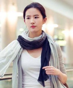 劉言菲語 劉言菲語