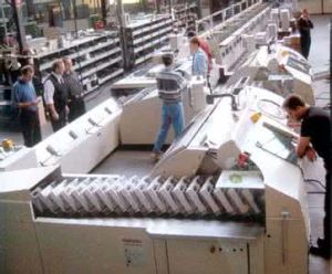 精裝書加工聯動生產線工藝流程 精裝書加工聯動生產線工藝流程