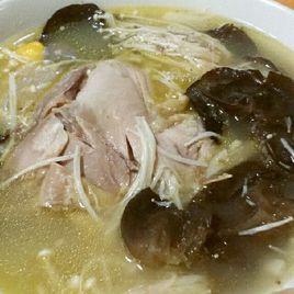 金針菇木耳雞湯 金針菇木耳雞湯