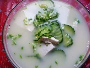 豆腐黃瓜湯 豆腐黃瓜湯