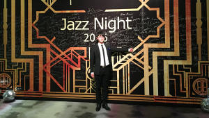 魂靈情網遊公會會長：晴雨（施毅)