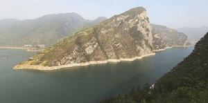 三峽蓄水後秭歸西陵峽