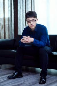 陳昂[中國作家]