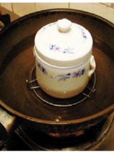隔水燉 隔水燉