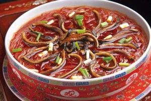 銀絲鱔魚煲 銀絲鱔魚煲