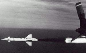 “小鬥犬”空對地飛彈