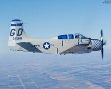 並列雙座的 AD-5