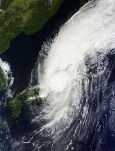 颱風萬宜[2013年第18號強熱帶風暴]