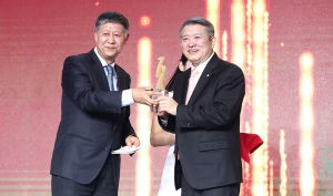 陳東升董事長榮獲“最具影響力的25位企業領袖”終身成就獎