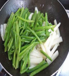 山藥炒菠菜 山藥炒菠菜