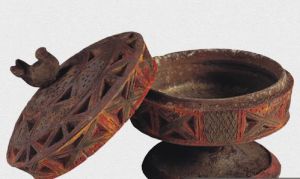 西漢彩繪陶熏爐