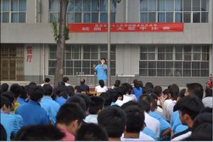 放飛夢想，唱響青春 