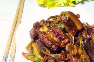 玉蘭片燒肉 玉蘭片燒肉