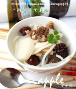 牛排骨清湯米粉 牛排骨清湯米粉