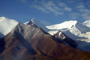 橫斷山脈景色之一