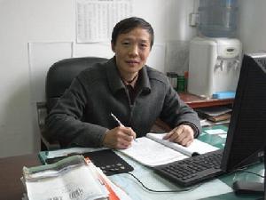 中學教師丁永忠