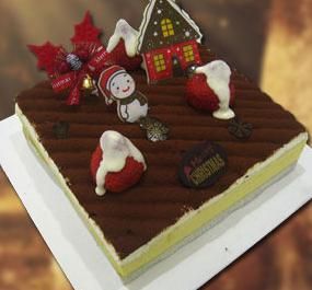 三層草莓慕斯蛋糕 三層草莓慕斯蛋糕