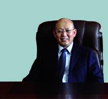 王萬義[遼寧對外經貿學院董事長]