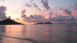 面向大海[小說]