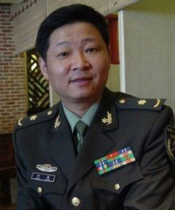 趙亮[成都軍區話劇團演員]