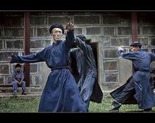 土家族男子的舞蹈一般多與武學有關