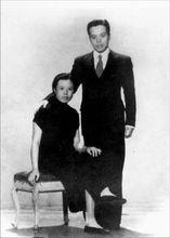 1937年7月任仲夷和夫人王玄在