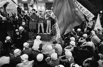 混亂的1968年,日本來湊熱鬧,法國最為生猛!