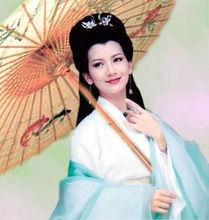 傘[遮蔽雨、雪、光等工具]