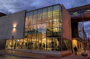 溫尼伯大學 溫尼伯大學