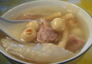 蓮子百合煲鵪鶉湯 蓮子百合煲鵪鶉湯