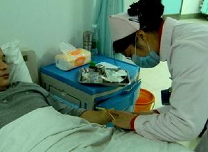 被打的傷者目前正在郴州人民醫院接受治療
