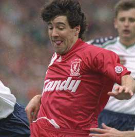 桑德斯[威爾斯足球運動員迪恩·桑德斯]