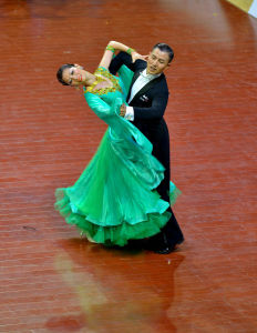 華爾茲舞 華爾茲舞