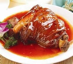 酸辣醬肘子 酸辣醬肘子