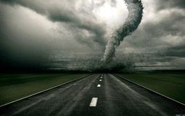 龍捲風的防範與自救