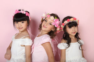 粉嘟嘟髮飾、首飾、手錶、音樂盒、鬧鐘、帽子、雨傘、太陽鏡和家居服