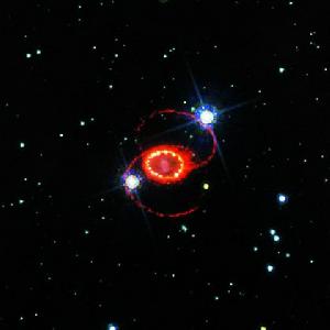 2003年1月5日哈勃望遠鏡拍攝的超新星1987A的照片