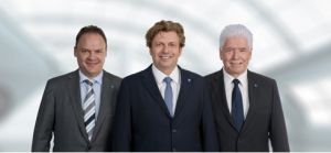 自左起: Michael Sauer, Thomas Wolf 和 Dr. Hans-Peter Sanio