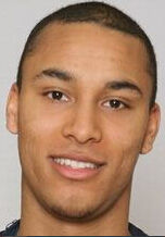 亞當・拉爾森・克瓦拉塞 亞當・拉爾森・克瓦拉塞