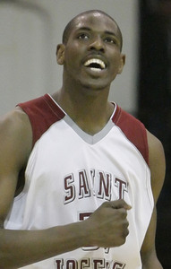 艾哈邁德·尼文斯