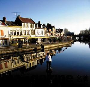 皮卡第首府亞眠