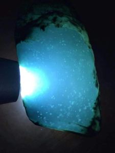 緬甸翡翠賭石 緬甸翡翠賭石