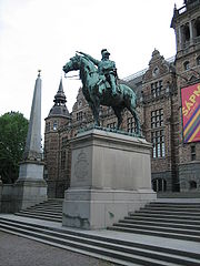 斯德哥爾摩北歐博物館前的卡爾十世·古斯塔夫雕像卡爾十世答應跟丹麥談判，但為了向丹麥施壓，他同時向挪威發動進攻。這時，為了向貧困的國民再次支取財政援助，他必須在1659年12月返回瑞典哥德堡，會見國會成員。非貴族階級反對再度向他們榨取金錢，但卡爾說服了他們。召開會議後，卡爾十世·古斯塔夫患上流感，後來演變成肺炎。他於1660年2月13日凌晨死於哥德堡，終年37歲。